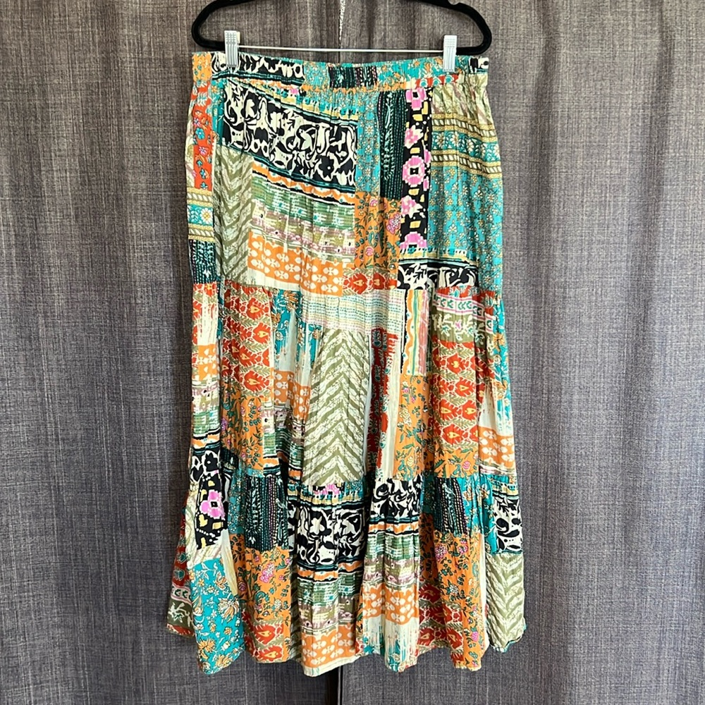 Reversible bohemian floral midi length skirt size XL
